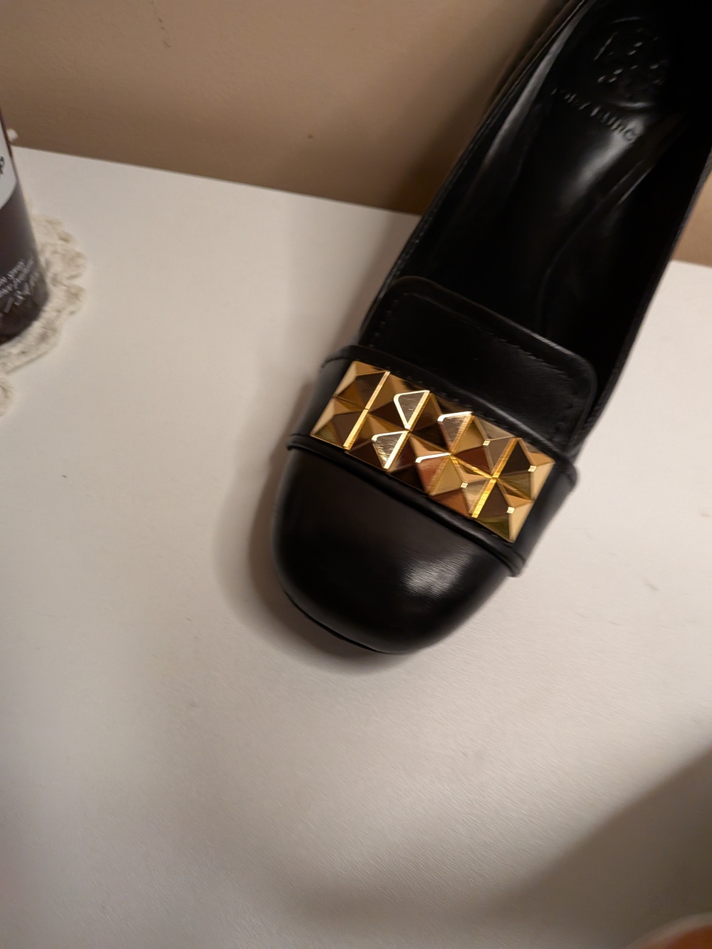 Tory Burch Black Leather Gold Stud Block Heel Pumps Size 7 - Picture 13 of 14